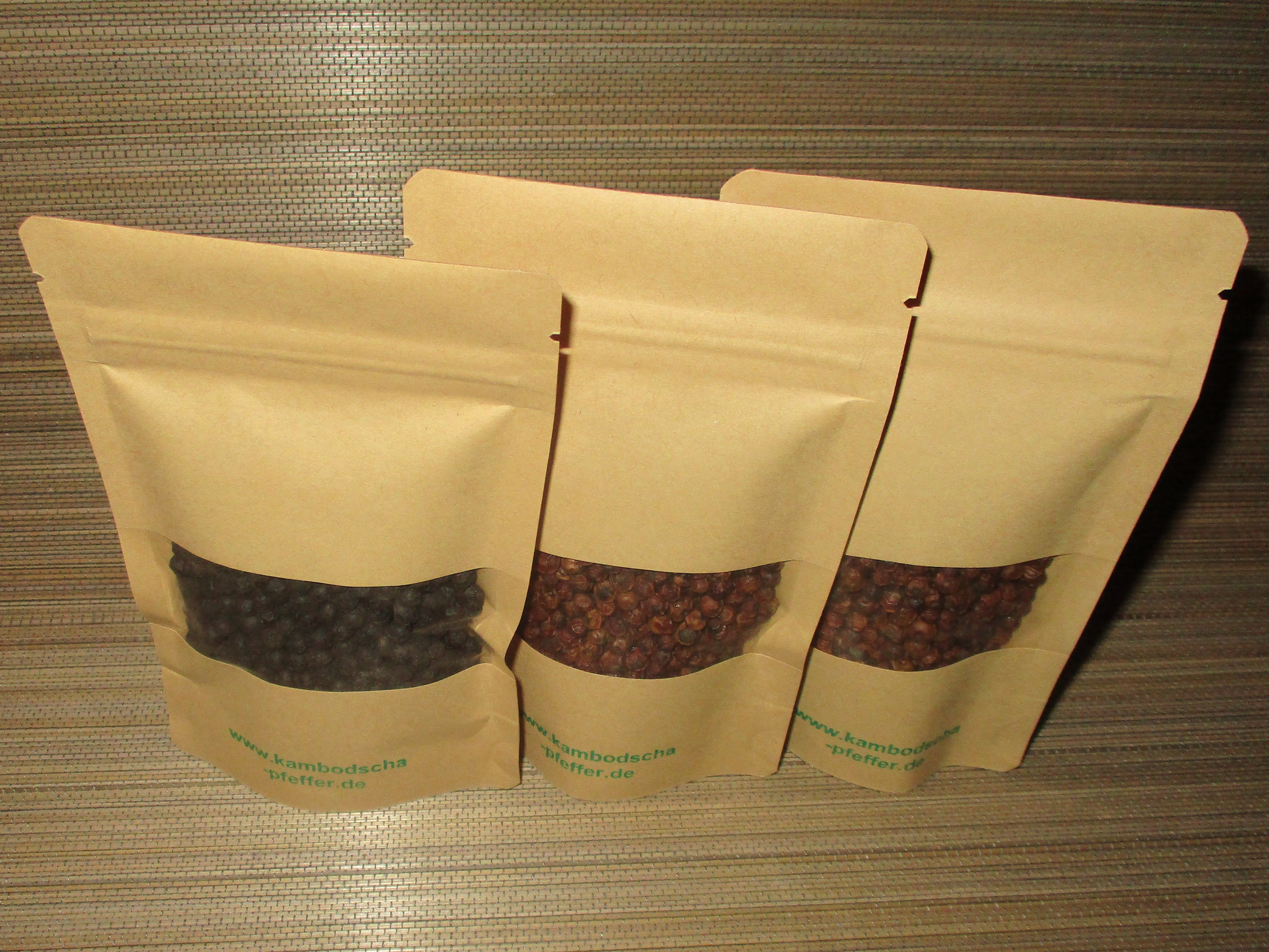 Roter und schwarzer Pfeffer im Beutel (2x 40 & 1x 40 Gramm) 